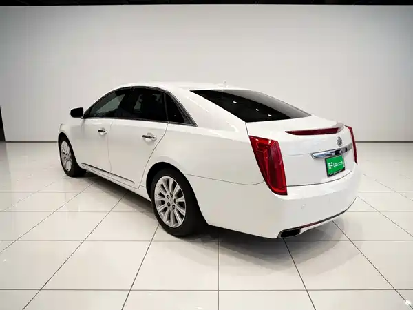 Cadillac XTS 2014