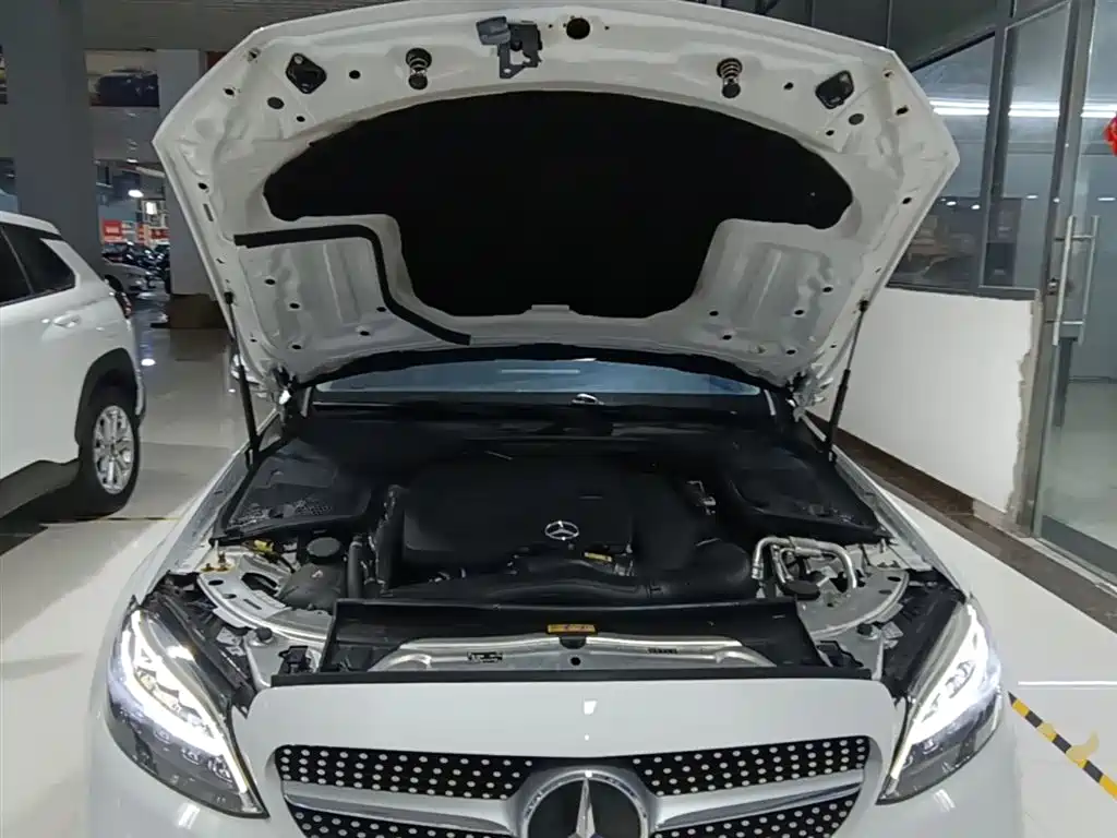 Mercedes-Benz C-Class 2020 — фото 20