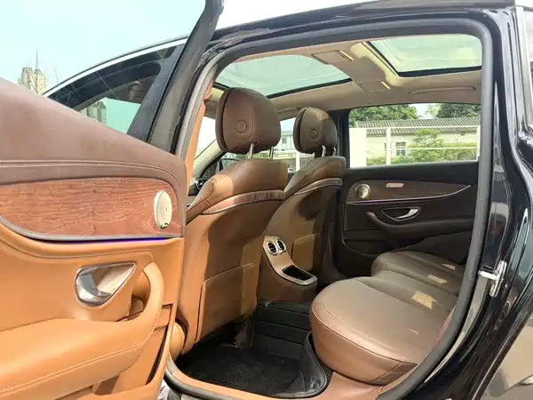 Mercedes-Benz E-Class 2021