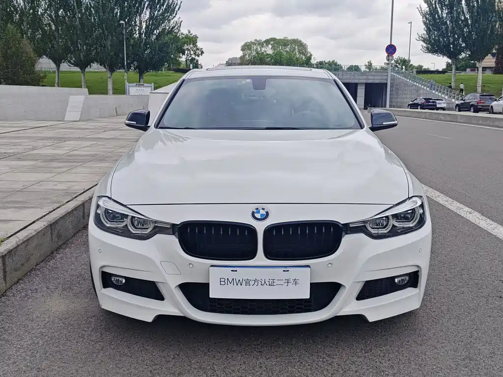 BMW 3 Series 2018 — фото 2