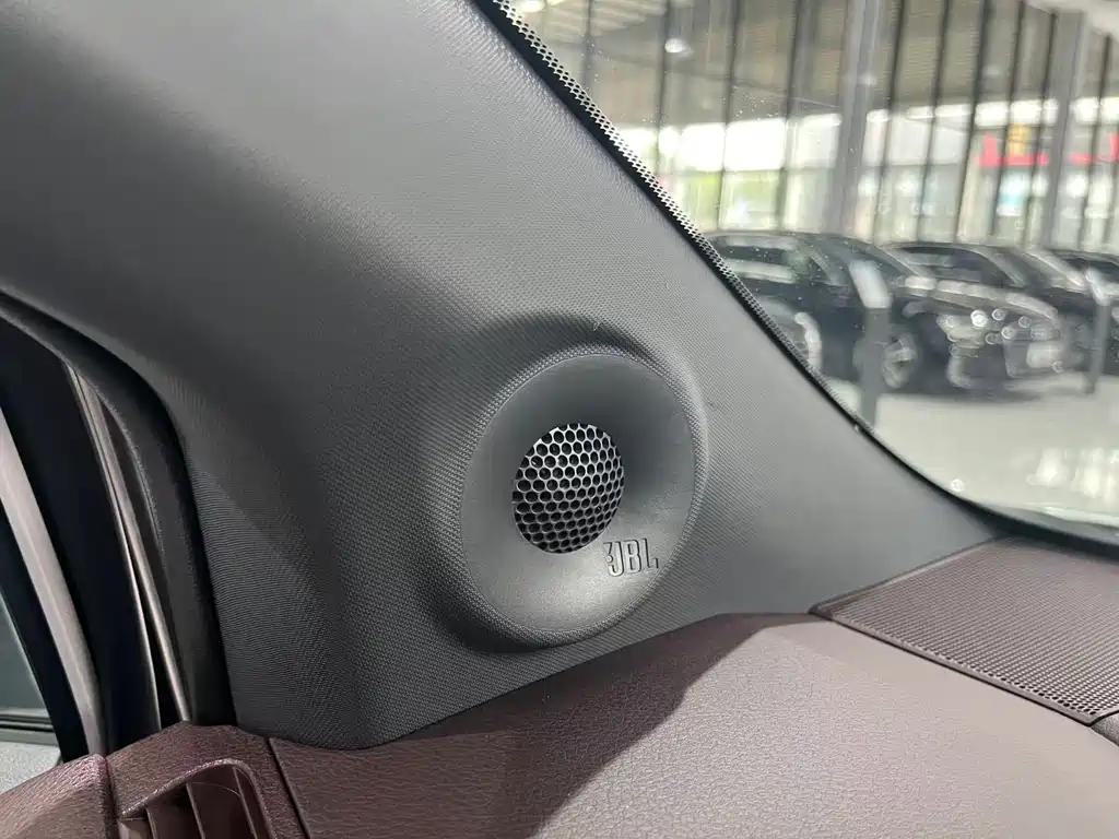 Toyota Sienna 2022 — фото 14