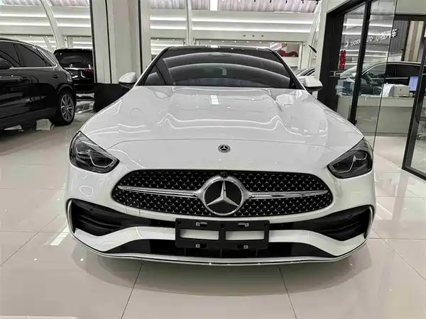 Mercedes-Benz C-Class 2025