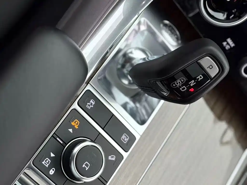 Land Rover Sport PHEV 2019 — фото 16