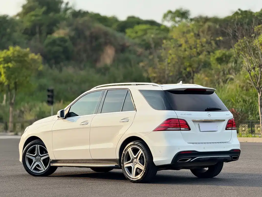Mercedes-Benz GLE 2018 — фото 16