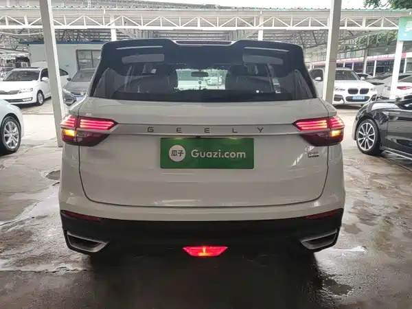 Geely Binyue 2021