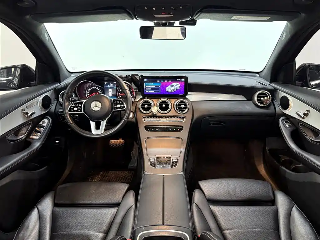 Mercedes-Benz GLC 2020 — фото 18