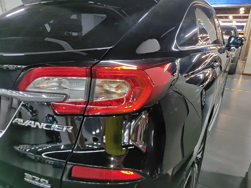 Honda Avancier 2018 — фото 8