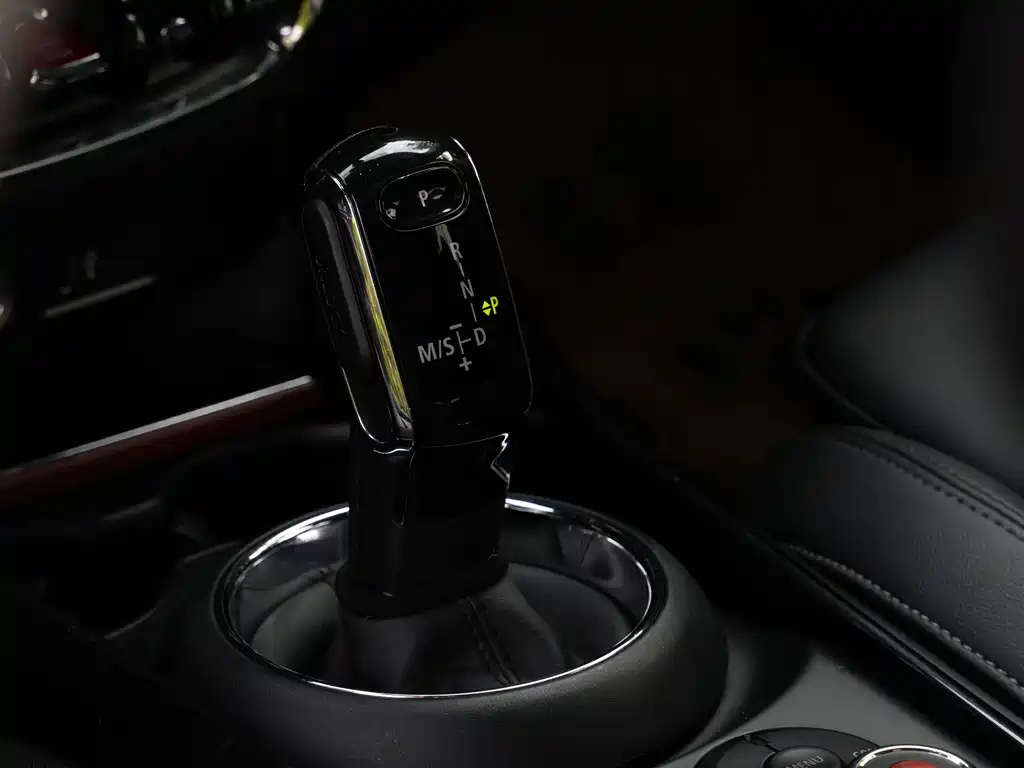 MINI Clubman 2020 — фото 28