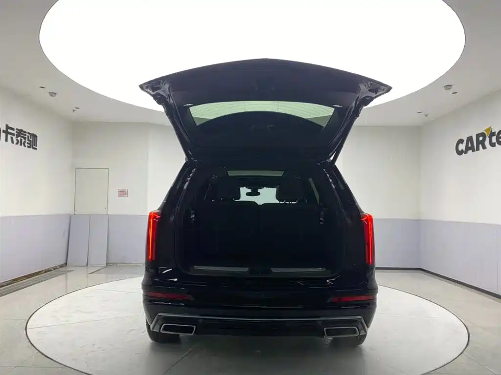 Cadillac XT6 2021 — фото 31