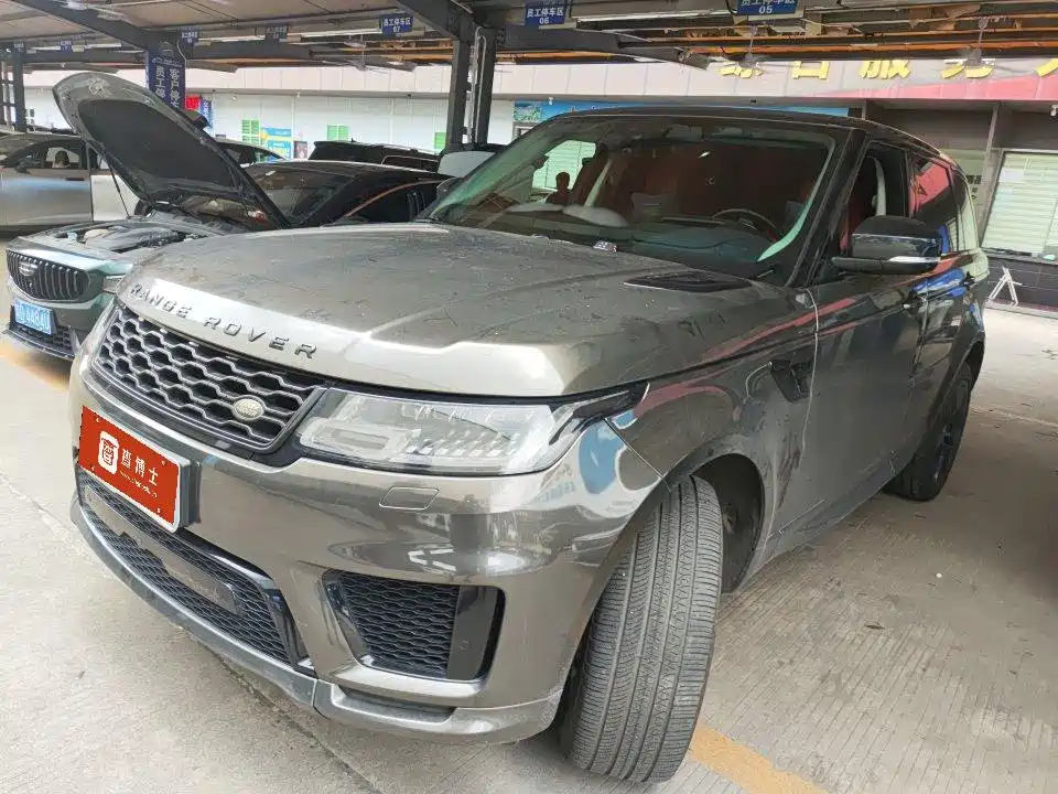 Land Rover Sport 2021