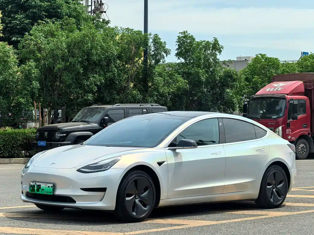 Tesla Model 3 2020 — фото 1