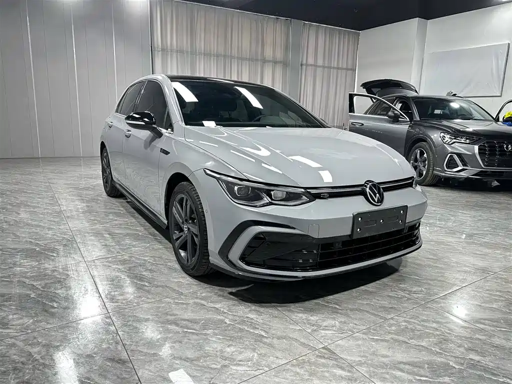 Volkswagen Golf 2022
