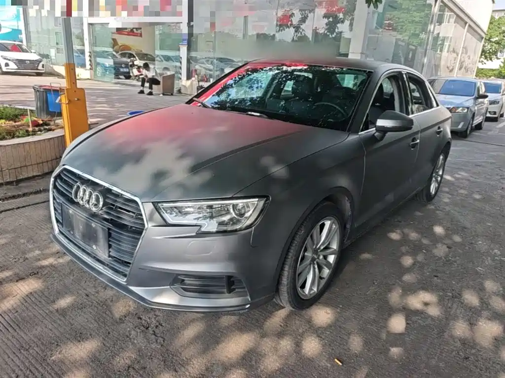 Audi A3 2018 — фото 2