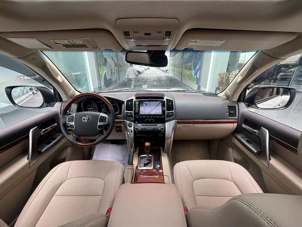 Toyota Land Cruiser 2014 — фото 14