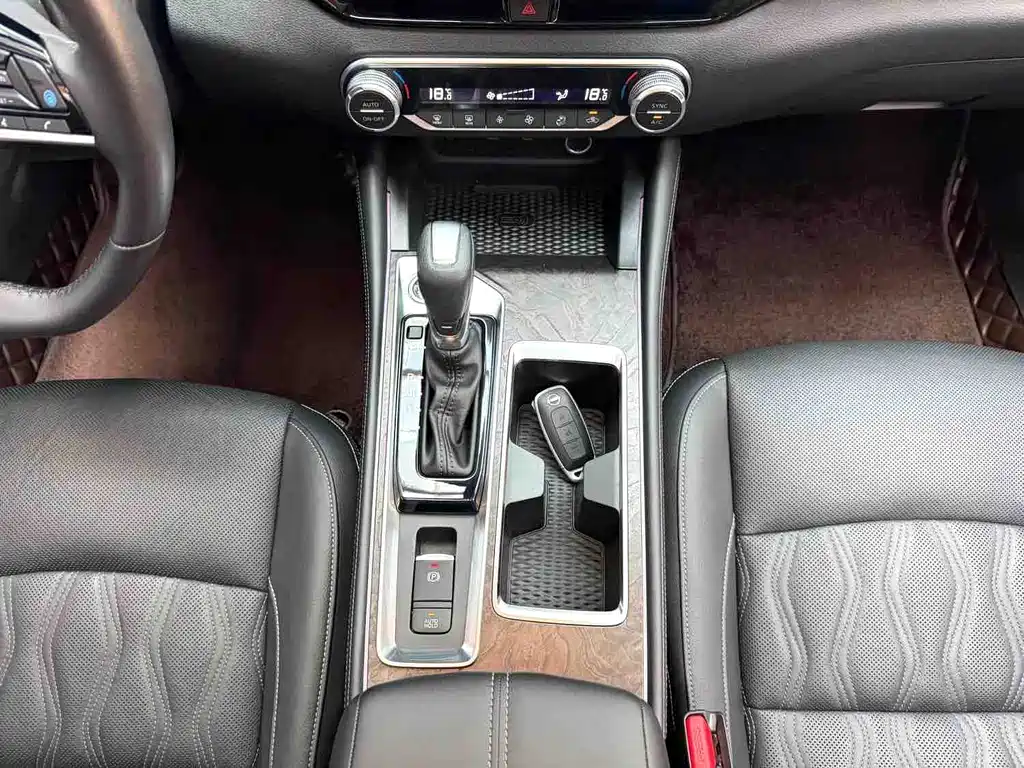 Nissan Teana 2023 — фото 12