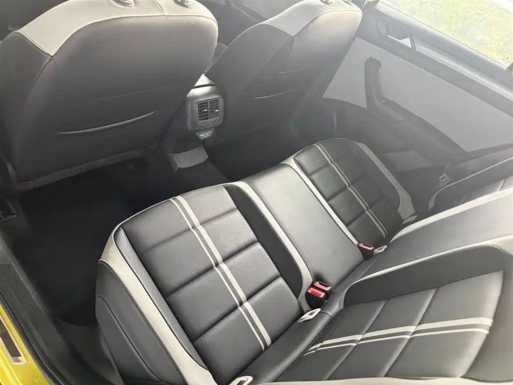 Volkswagen T-Roc 2023 — фото 20
