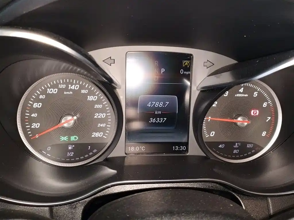 Mercedes-Benz C-Class 2018 — фото 12
