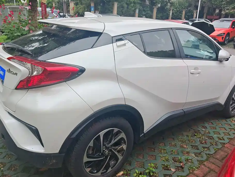 Toyota IZOA 2019 — фото 3