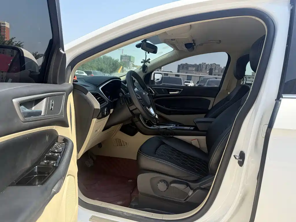 Ford Edge 2016