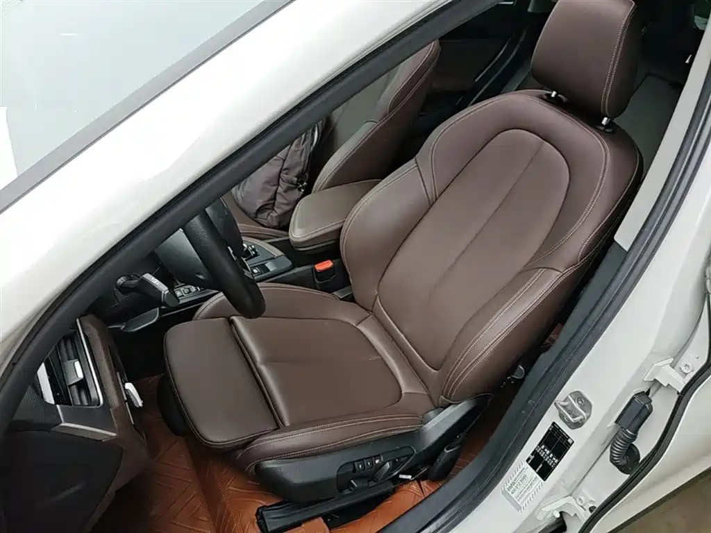 BMW X1 2019 — фото 15