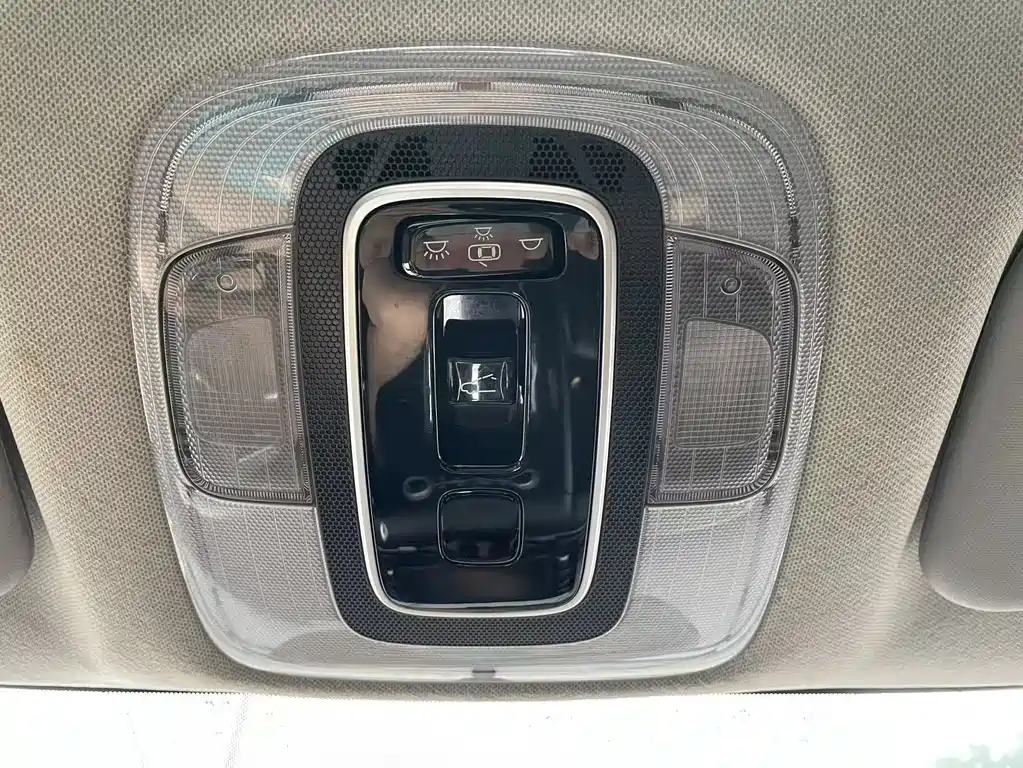 Hyundai Elantra 2021 — фото 20