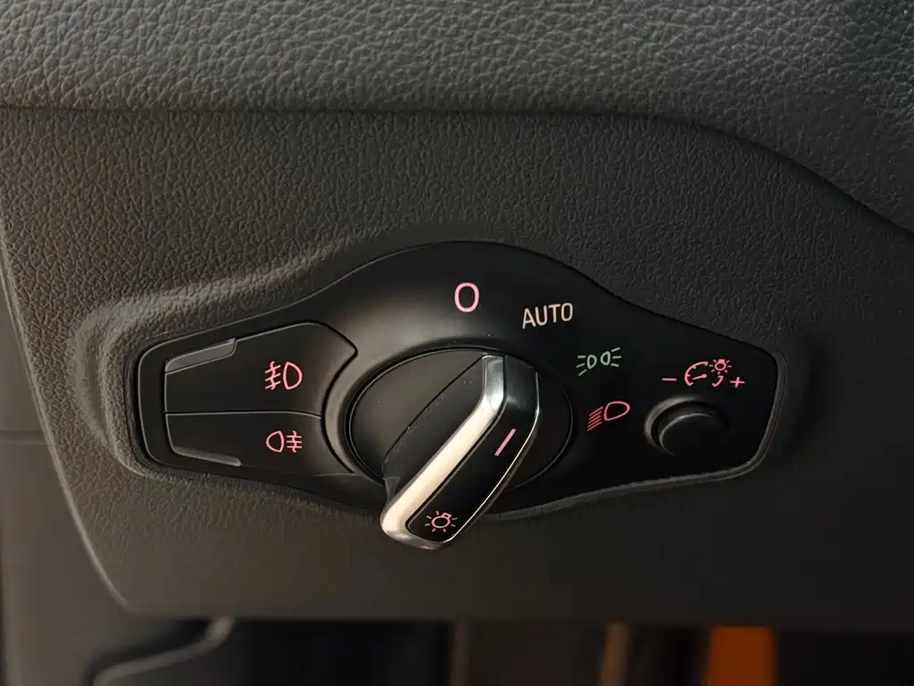 Audi Q5 2018 — фото 18