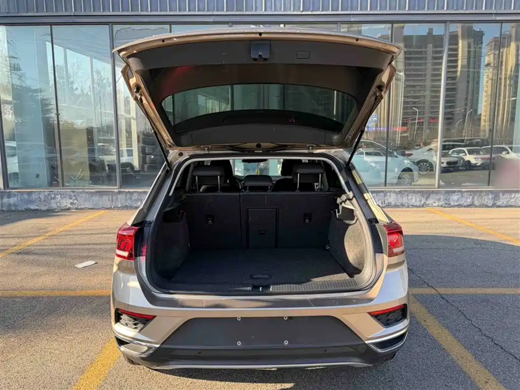 Volkswagen T-Roc 2019 — фото 18