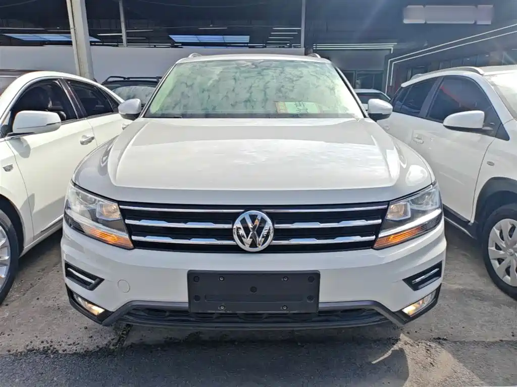 Volkswagen Tiguan L 2018 — фото 3
