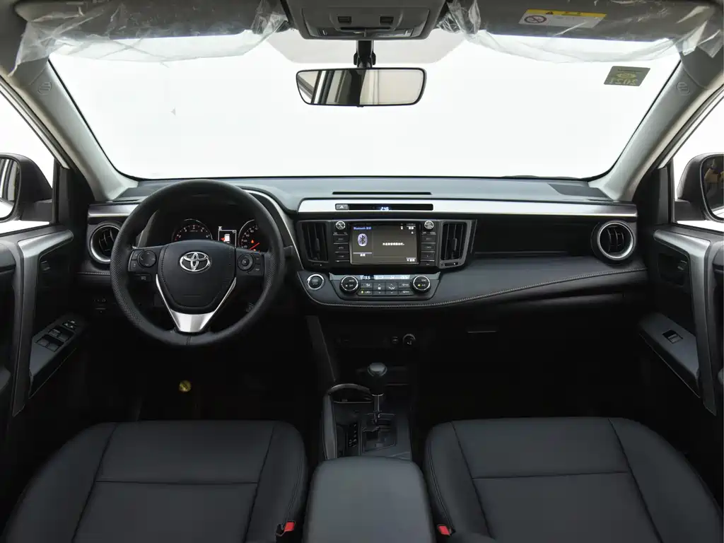 Toyota RAV4 2019 — фото 6