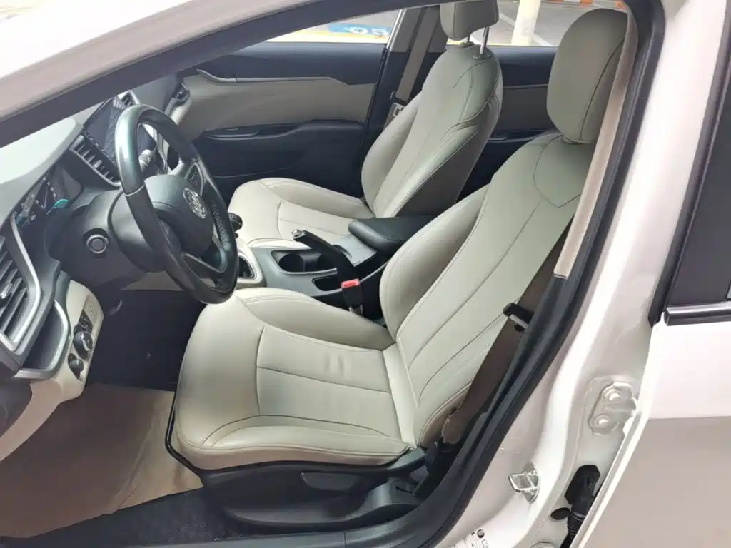 Buick Excelle 2018 — фото 15