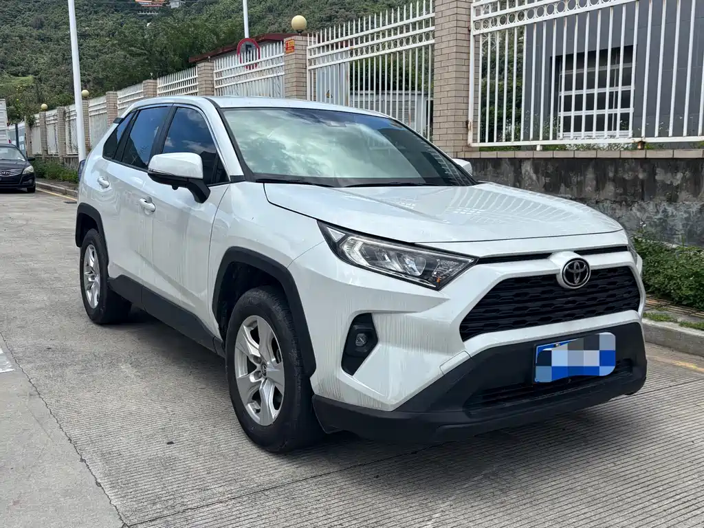 Toyota RAV4 2024