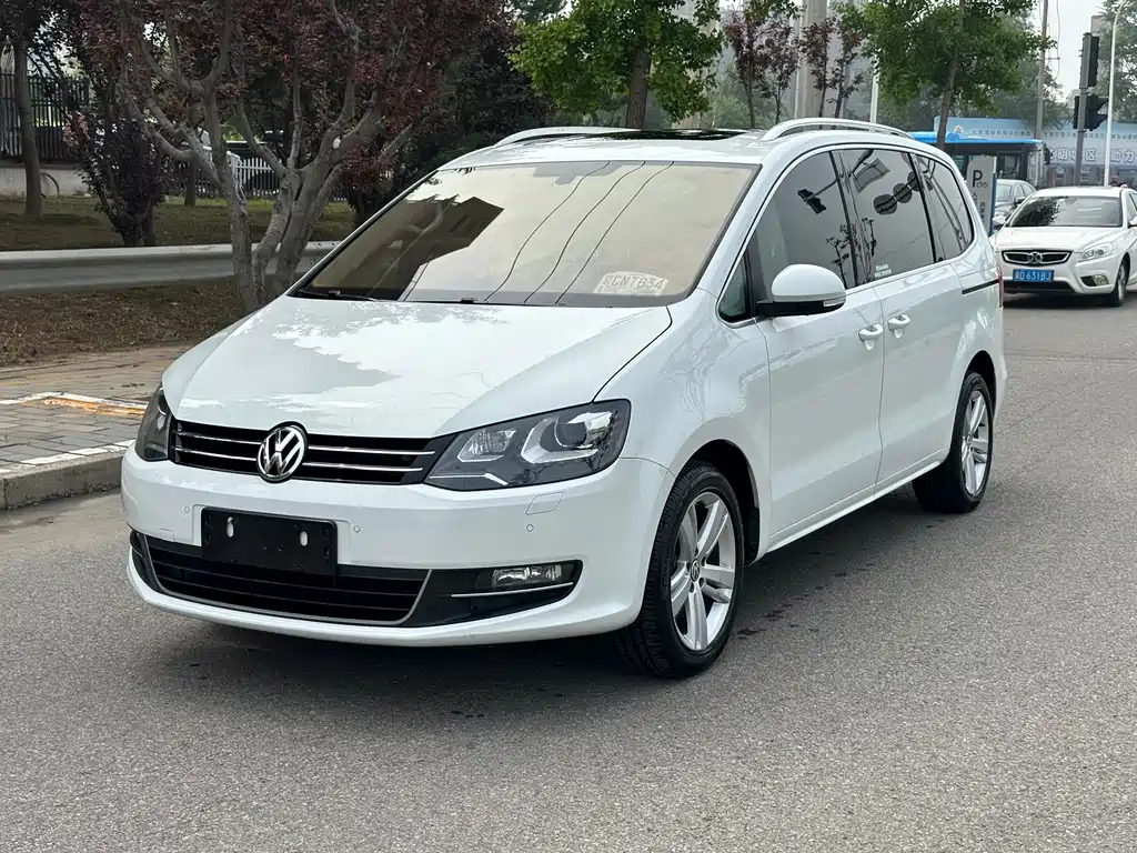 Volkswagen Sharan 2016 — фото 1