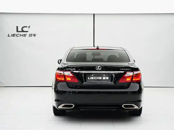 Lexus LS 2010