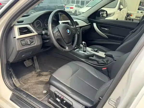 BMW 3 Series 2015