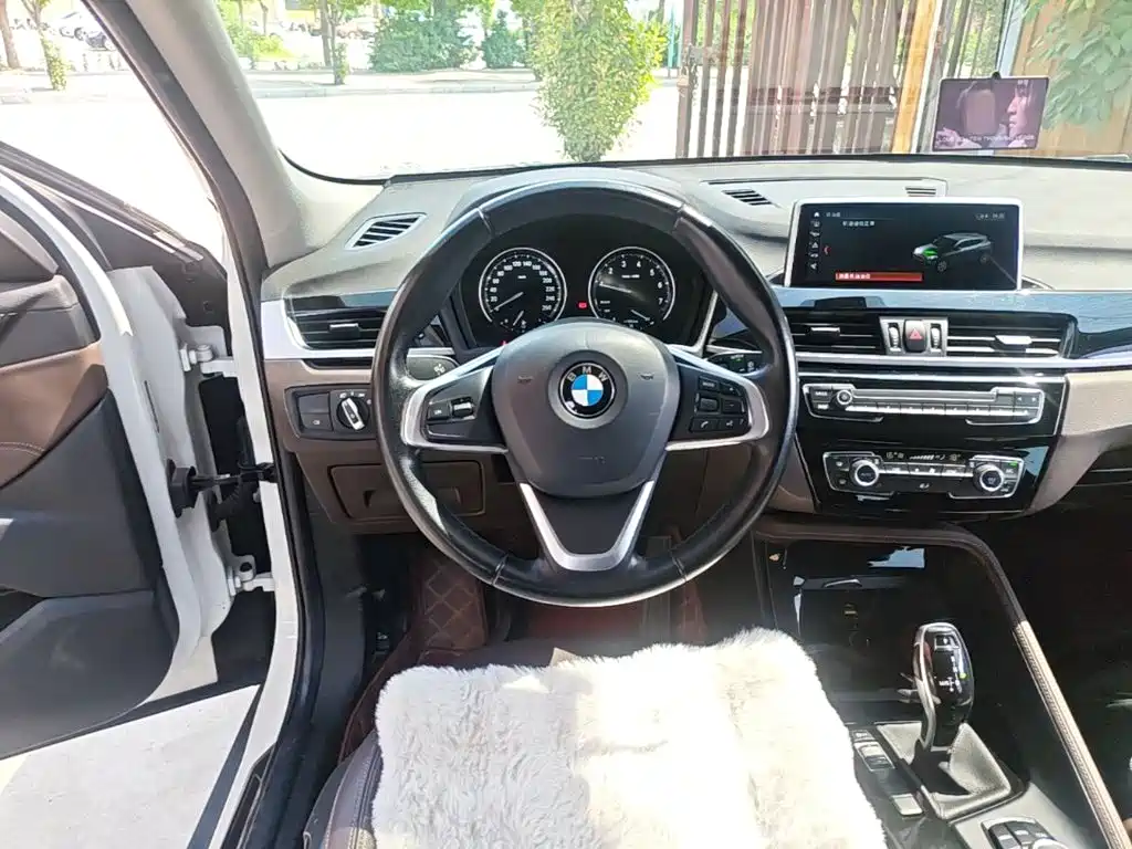 BMW X2 2020 — фото 11