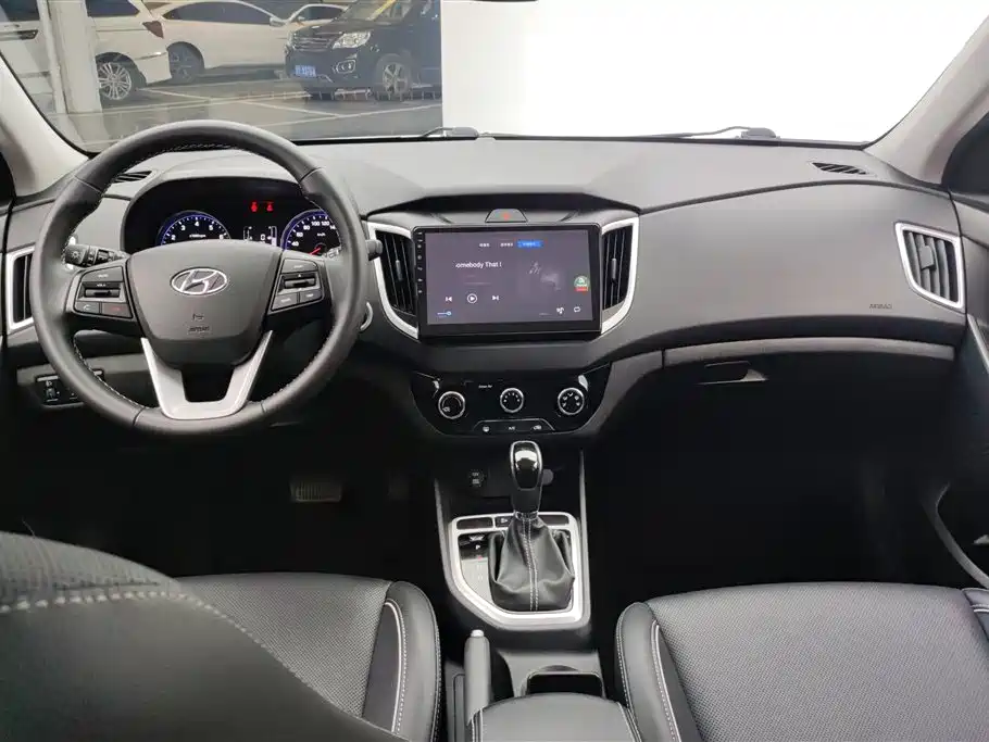 Hyundai ix25 2018 — фото 12