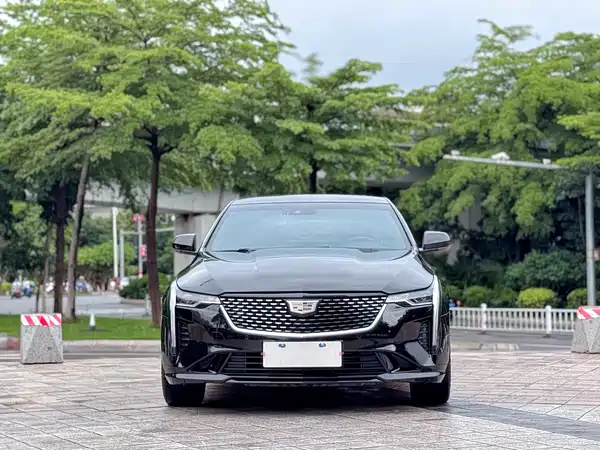 Cadillac CT4 2022