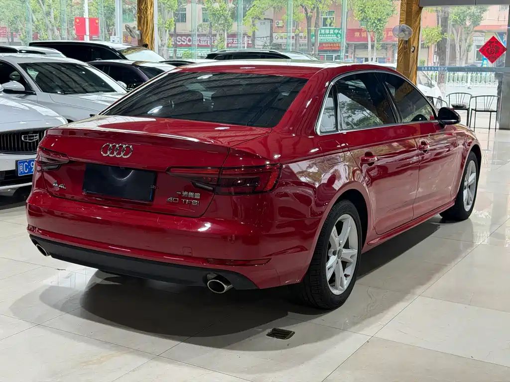 Audi A4L 2017