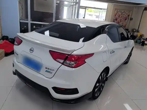 Nissan Bluebird 2020