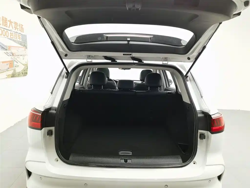 Roewe RX5 MAX 2020 — фото 16