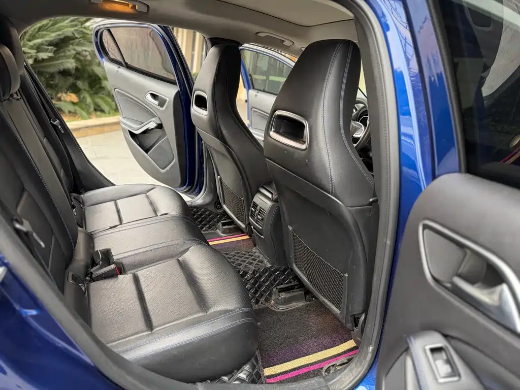 Mercedes-Benz GLA 2019