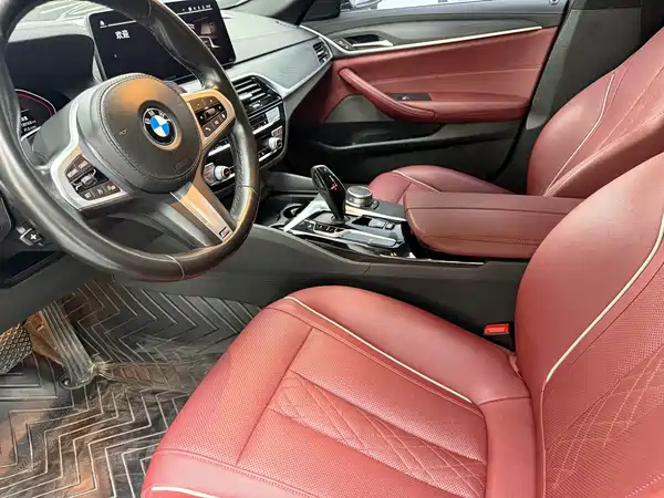 BMW 5 Series 2021