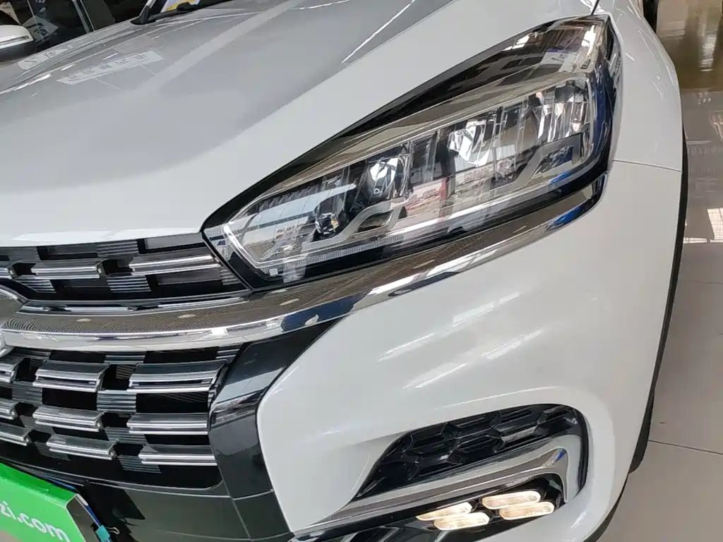 Chery Tiggo 8 2021 — фото 24