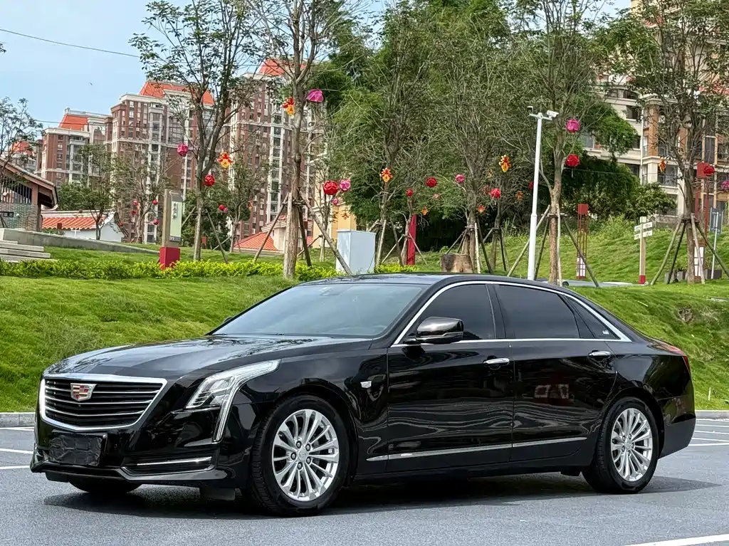 Cadillac CT6 2017 — фото 1