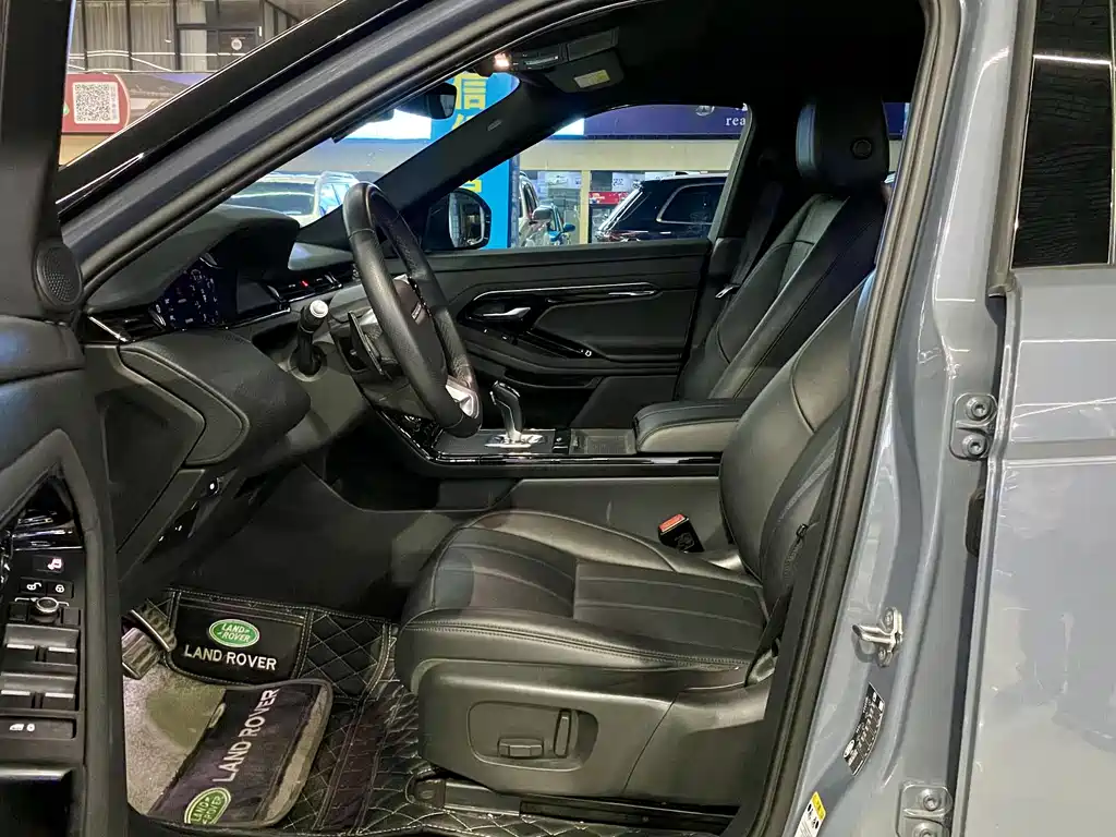 Land Rover Evoque 2021 — фото 7