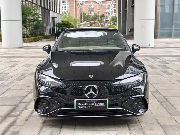 Mercedes-Benz EQE 2025