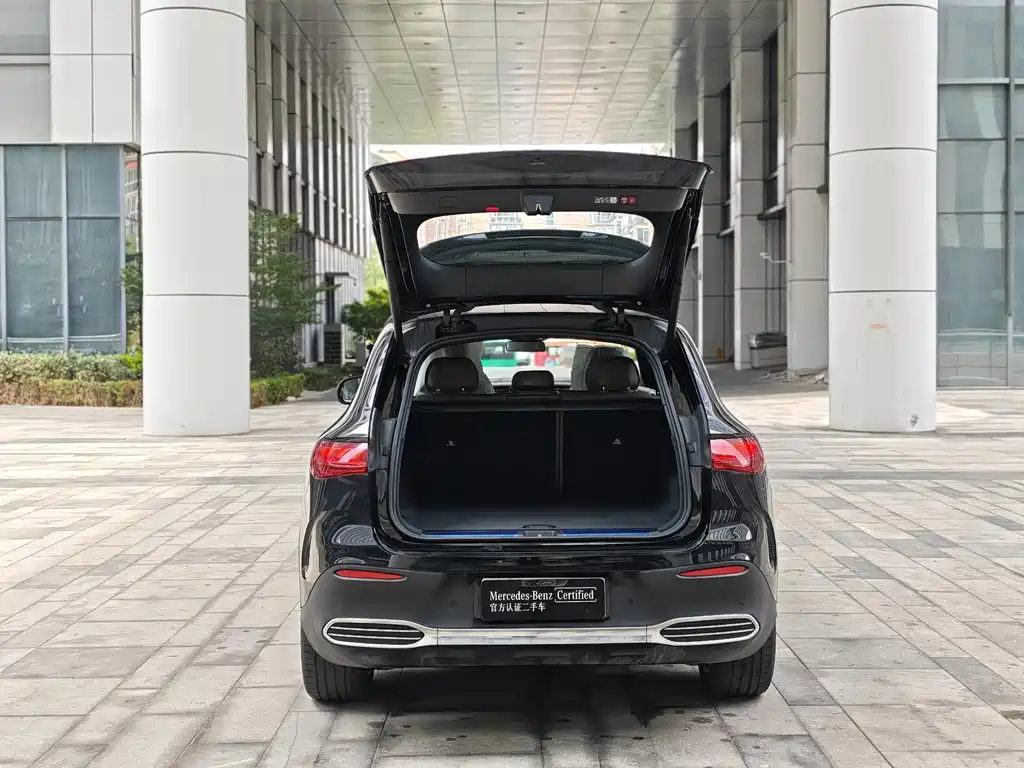 Mercedes-Benz EQE SUV 2025 — фото 10