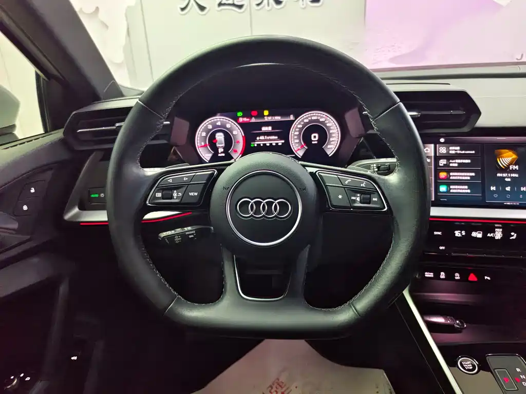 Audi A3 2023 — фото 14