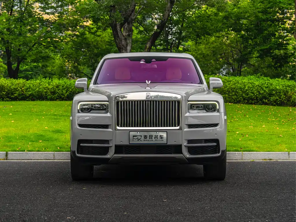 Rolls-Royce Cullinan 2022 — фото 2