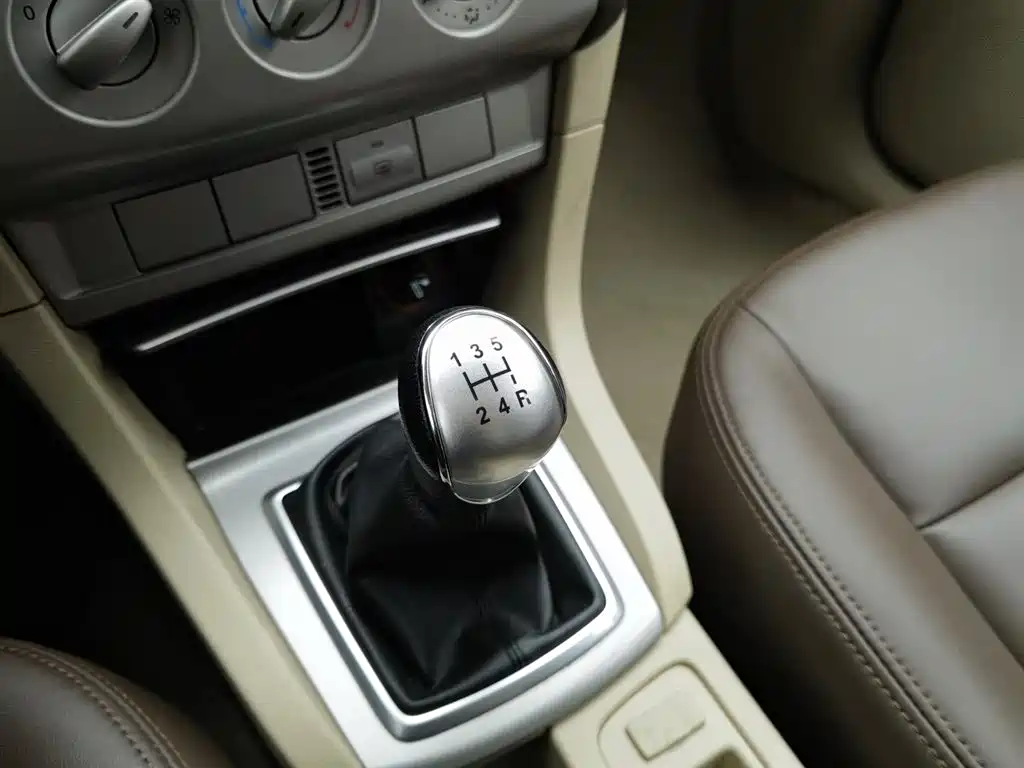 Ford Focus 2014 — фото 13